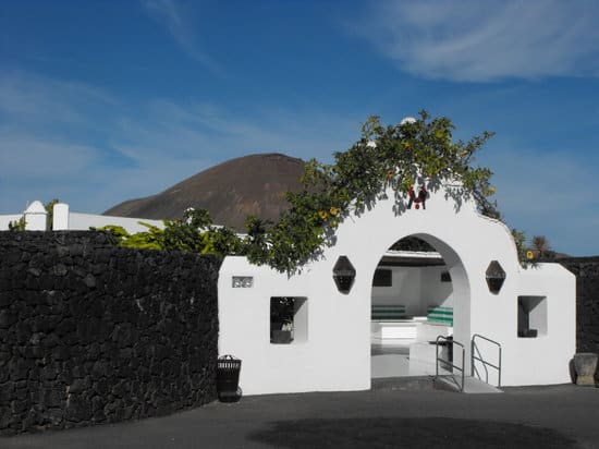 Conoce teguise un pueblo bonito de espana