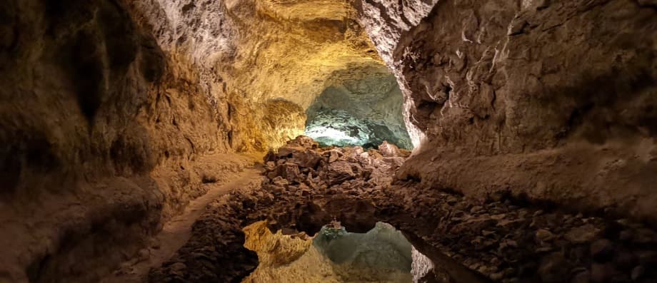 cueva de los verdes (1)