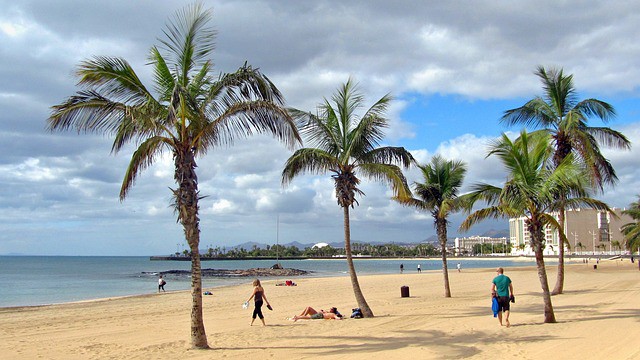 playas en lanzarote paseos gratis