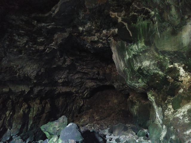 tubo volcanico en lanzarote